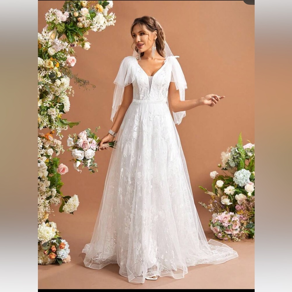 SHEIN Belle Floral Embroidered Bow Mesh Floor Length Wedding Dress Without Veil